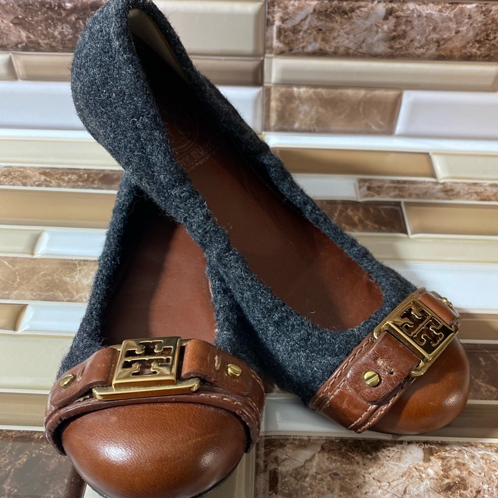 Tory Burch flats with fabric leather